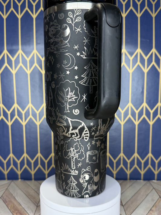 Vaso Stanley Quencher con temática de mapache (30/40 oz)